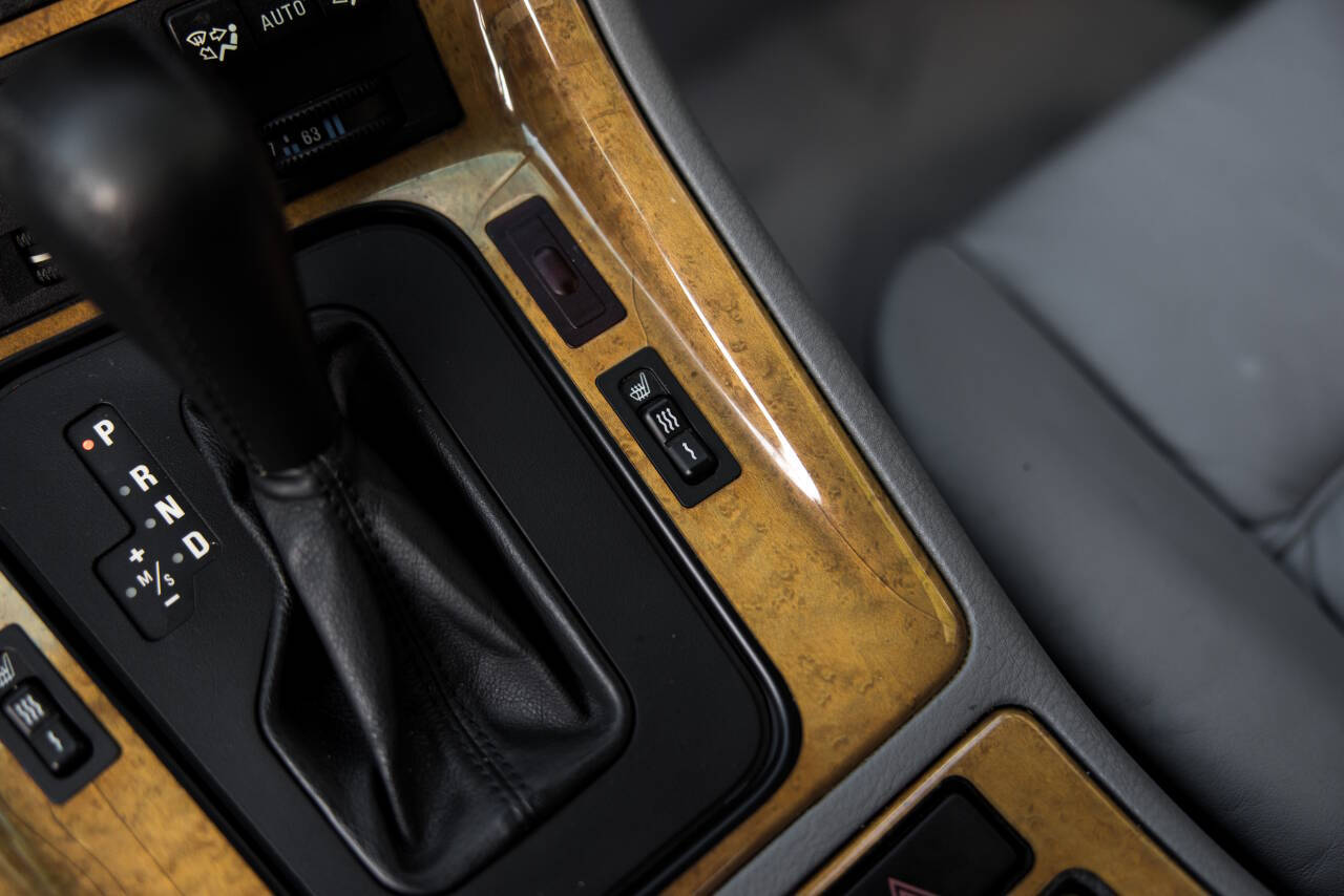 1997 BMW 8 Series 27