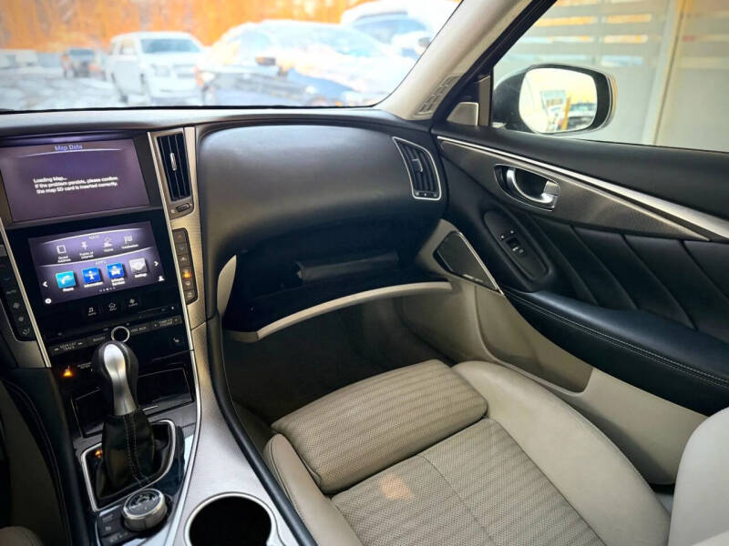 2017 Infiniti Q50 3.0T Sport