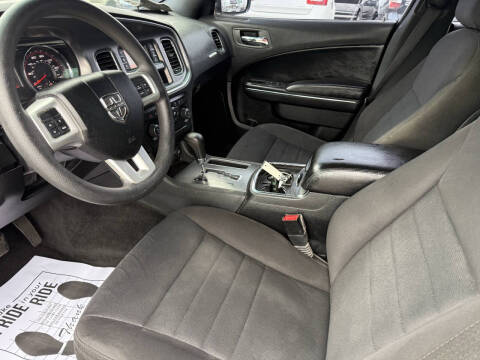 2013 Dodge Charger SE