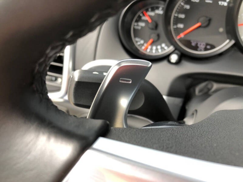 2013 Porsche Cayenne GTS