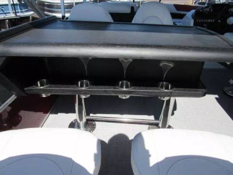 2025 South Bay PONTOON 224 E