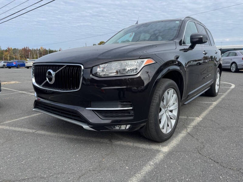 2016 Volvo XC90 T6 Momentum