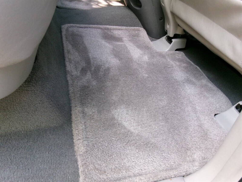 2003 Toyota Sequoia SR5
