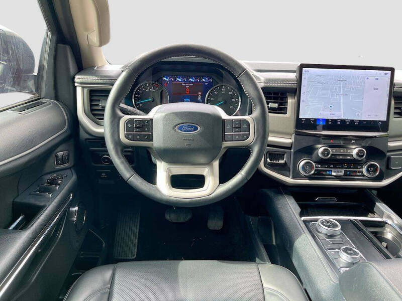 2023 Ford Expedition XLT