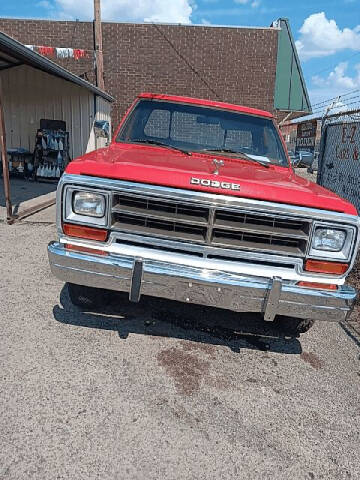 1987 Dodge RAM 100