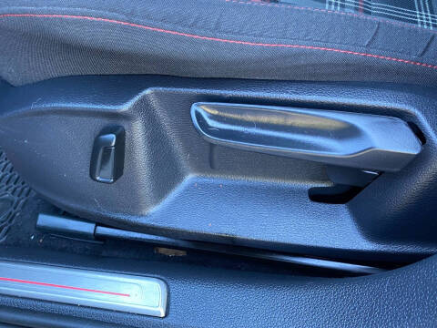 2018 Volkswagen Golf GTI S