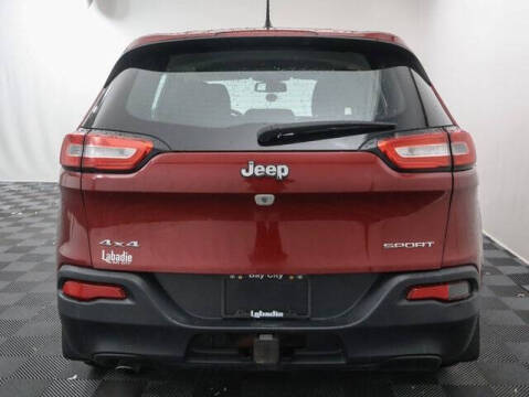 2015 Jeep Cherokee Sport