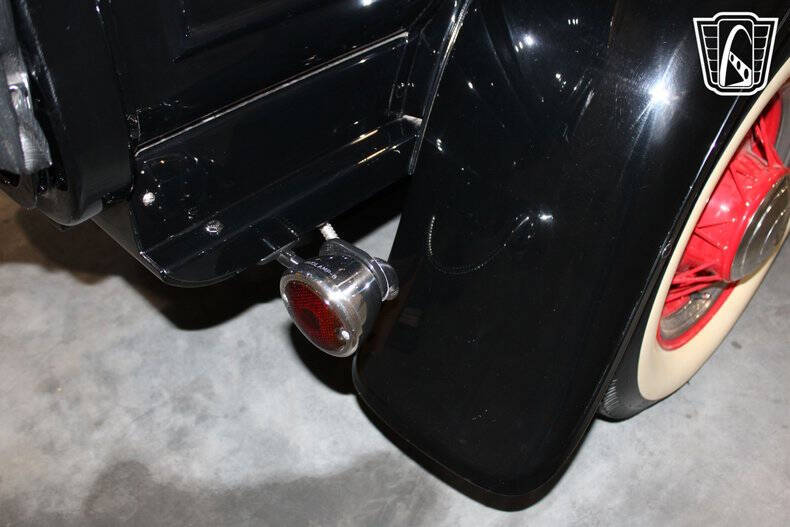 1931 Ford F-100