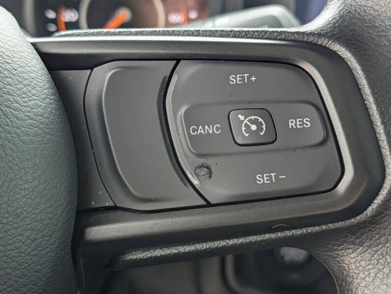 2025 Jeep Gladiator NightHawk