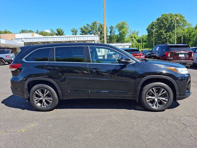 2017 Toyota Highlander LE