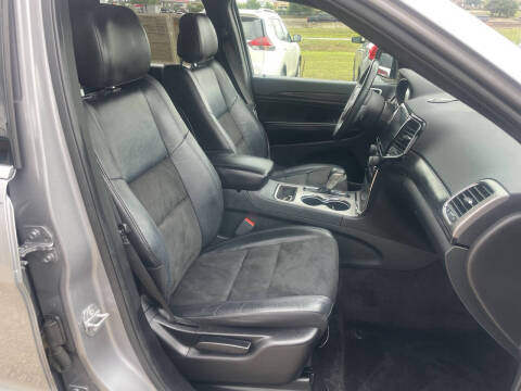 2019 Jeep Grand Cherokee Laredo E