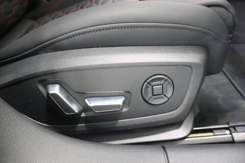 2025 Audi RS 6 Avant performance 4.0T quattro Avant