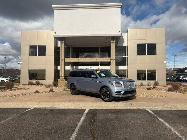2019 Lincoln Navigator Black Label's photo
