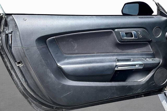 2021 Ford Mustang EcoBoost