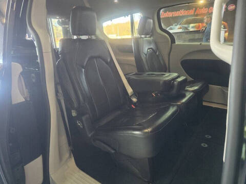 2020 Chrysler Pacifica Touring L