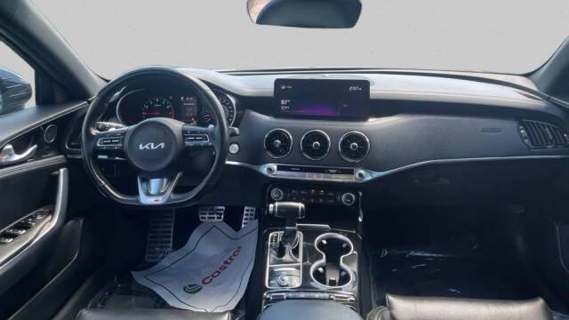 2022 Kia Stinger