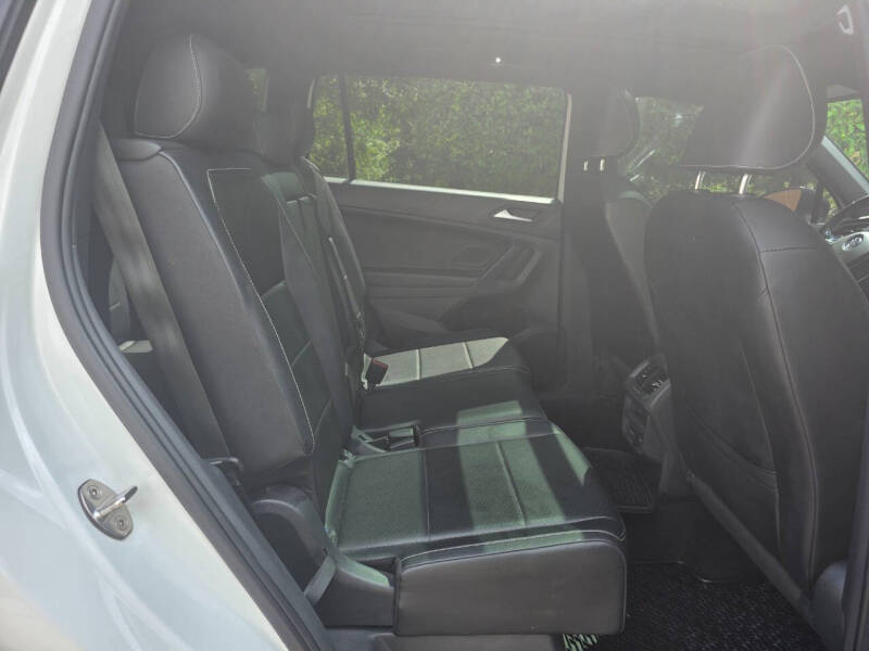 2021 Volkswagen Tiguan SE R-Line Black