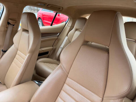 2015 Porsche Panamera GTS