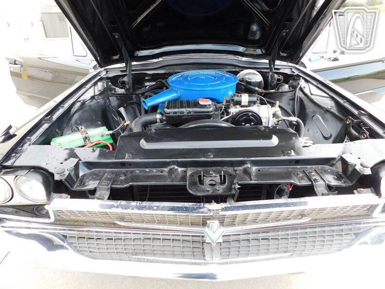 1966 Ford Thunderbird