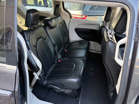 2018 Chrysler Pacifica Touring L