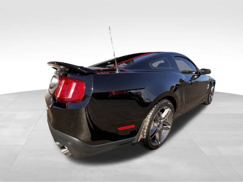 2010 Ford Mustang Shelby GT500 photo 12