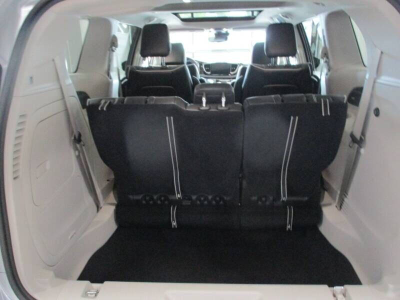 2023 Chrysler Pacifica Plug-In Hybrid Limited