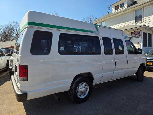 2012 Ford E-Series E-350 SD