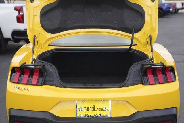 2024 Ford Mustang EcoBoost