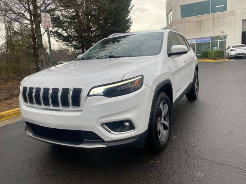 2019 Jeep Cherokee for sale at Super Bee Auto in Chantilly VA