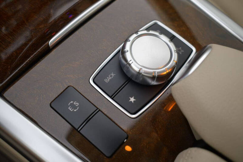 2015 Mercedes-Benz E-Class E 250 BlueTEC 4MATIC