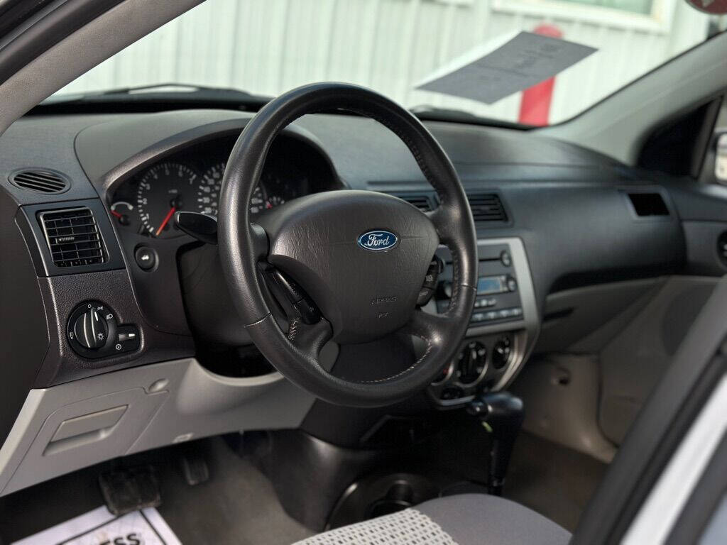 2007 Ford Focus for sale at World of Wheels in Des Moines, IA