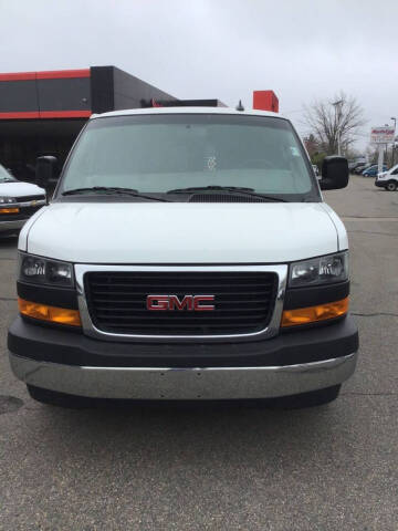 2024 GMC Savana 2500