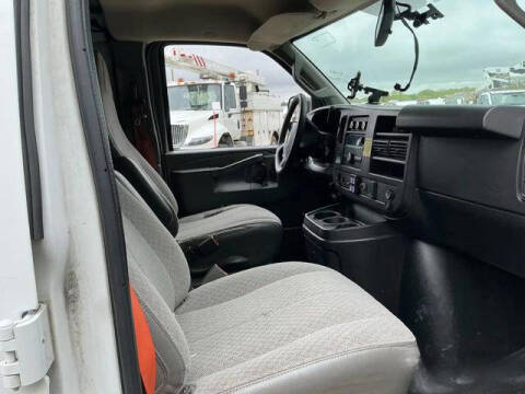2017 GMC Savana 2500