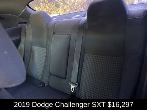 2019 Dodge Challenger SXT