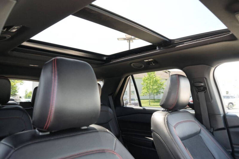 2023 Ford Explorer ST-Line