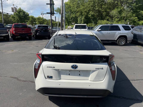 2018 Toyota Prius Three