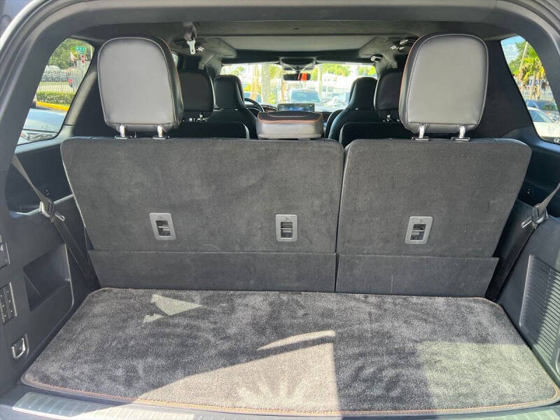 2022 Lincoln Navigator Black Label