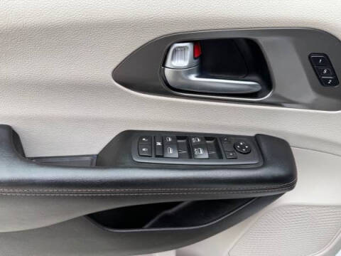 2020 Chrysler Pacifica Touring L