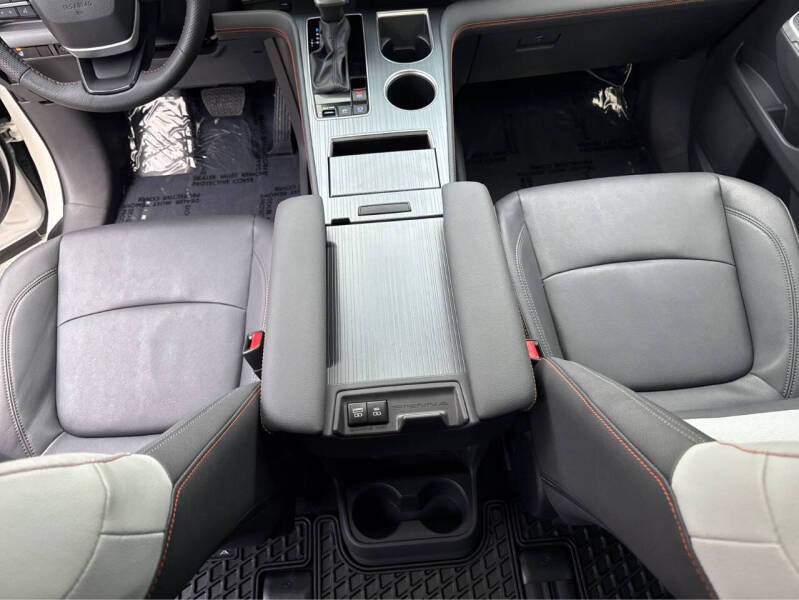 2024 Toyota Sienna