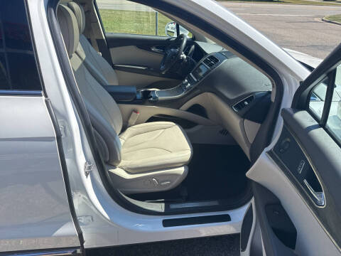 2020 Lincoln Nautilus Reserve