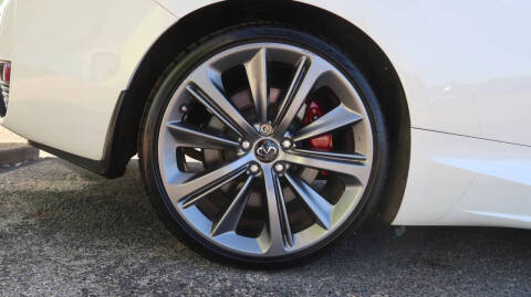 2020 Infiniti Q60 Red Sport 400