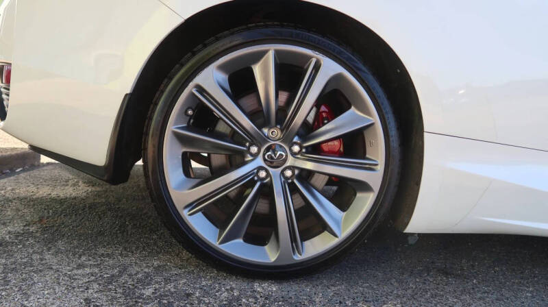 2020 Infiniti Q60 Red Sport 400