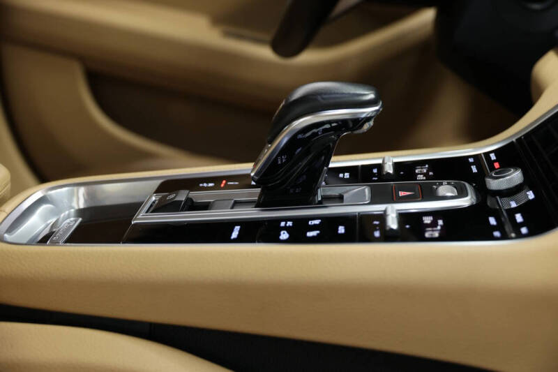 2018 Porsche Panamera