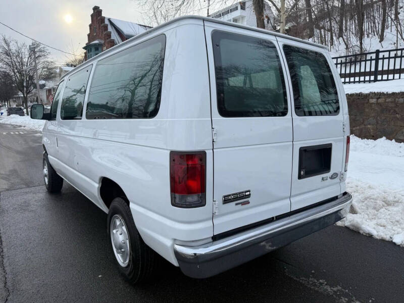 2013 Ford E-Series E-350 SD XLT