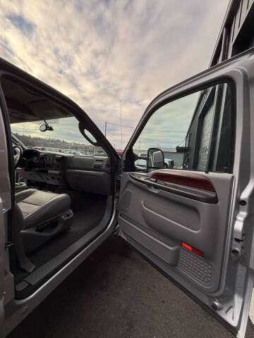 2005 Ford F-250 Super Duty Lariat