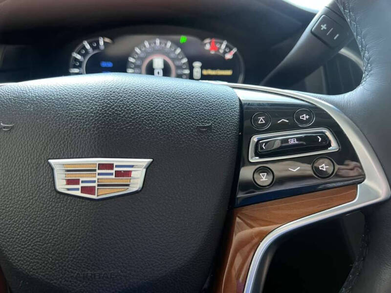 2018 Cadillac Escalade Luxury