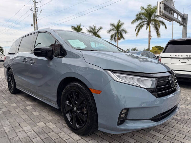 2023 Honda Odyssey SPORT's photo
