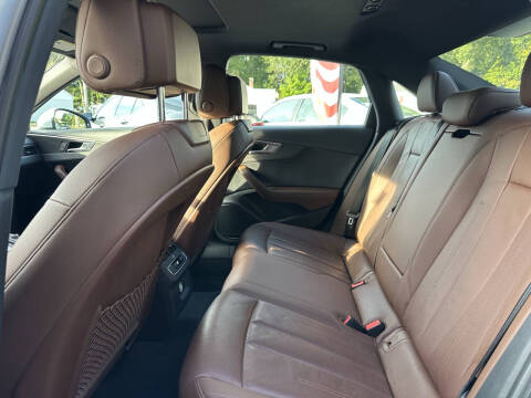 2017 Audi A4 2.0T quattro Premium