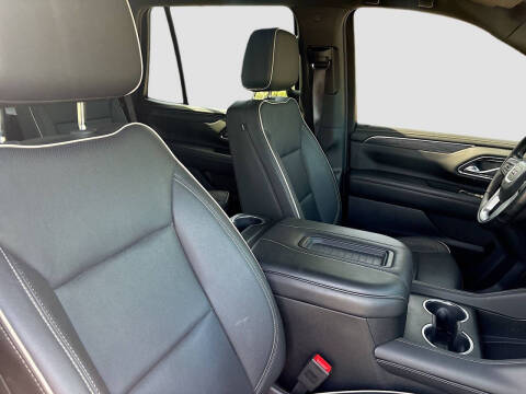 2024 GMC Yukon SLT