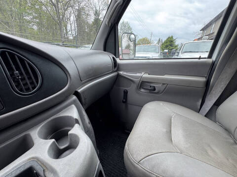 2002 Ford E-Series E-350 SD XLT